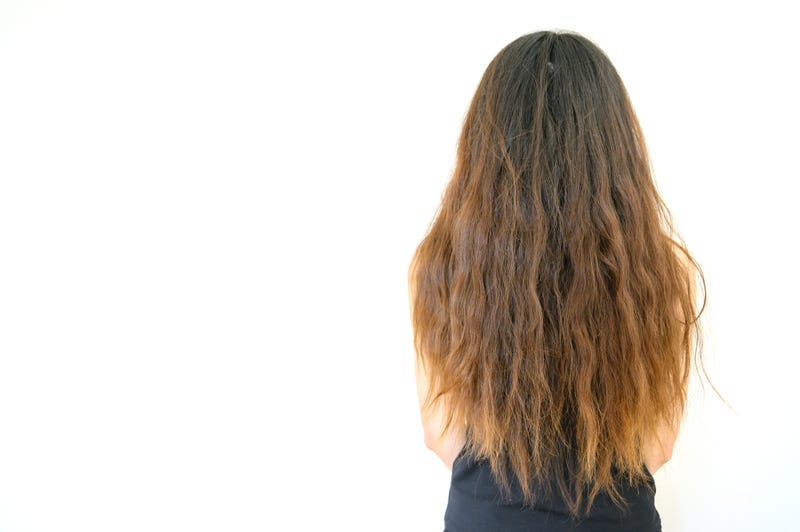 Girl ready to have her back cracked