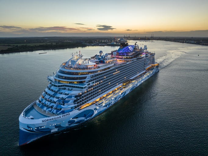 cruise ship