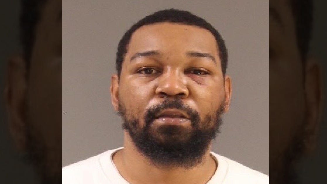 Suspect in custody after delivery driver critically shot in Center City over parking dispute