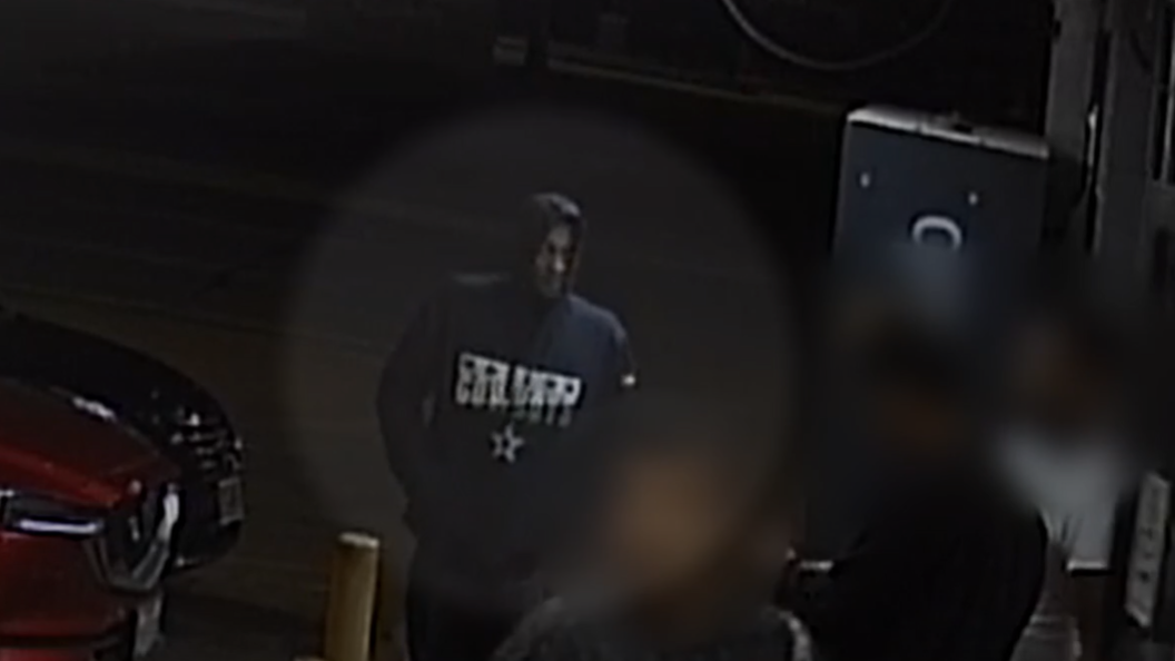 Video: Dallas police seek shooting suspect