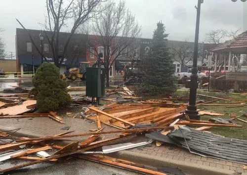 Dundee tornado damage