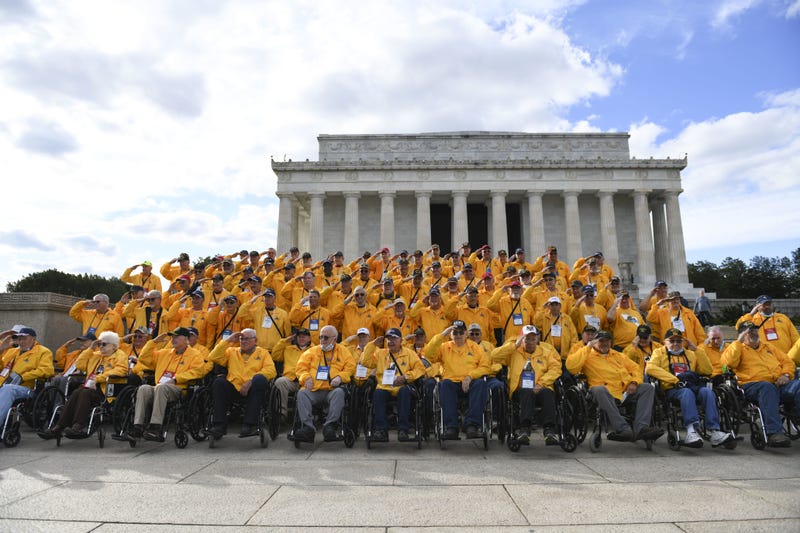 Veterans reflect on service during tour of nation's capital