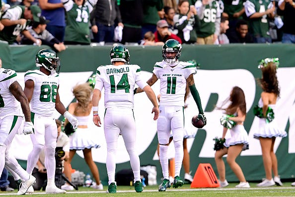Sam Darnold and Robby Anderson celebrate a Jets TD. 