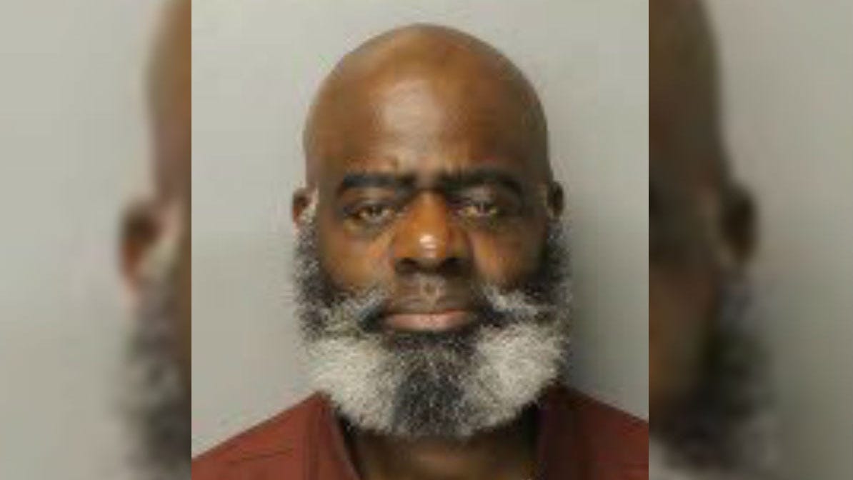 Man granted clemency, held up by 1992 shoplifting charge, to be released from prison