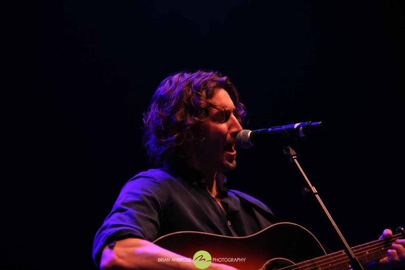 Dean-Lewis-Live.jpg