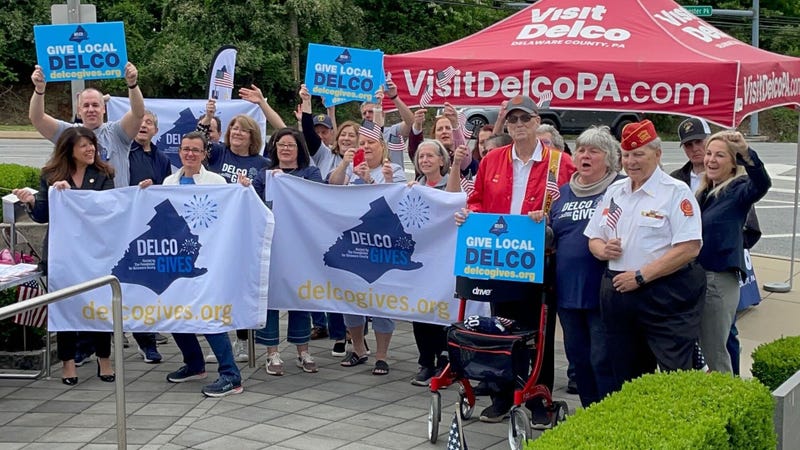 Delco Gives volunteers