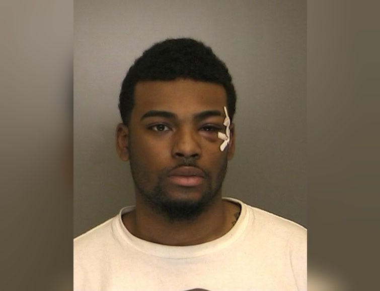 Deontrae Green, 19, of Islandia