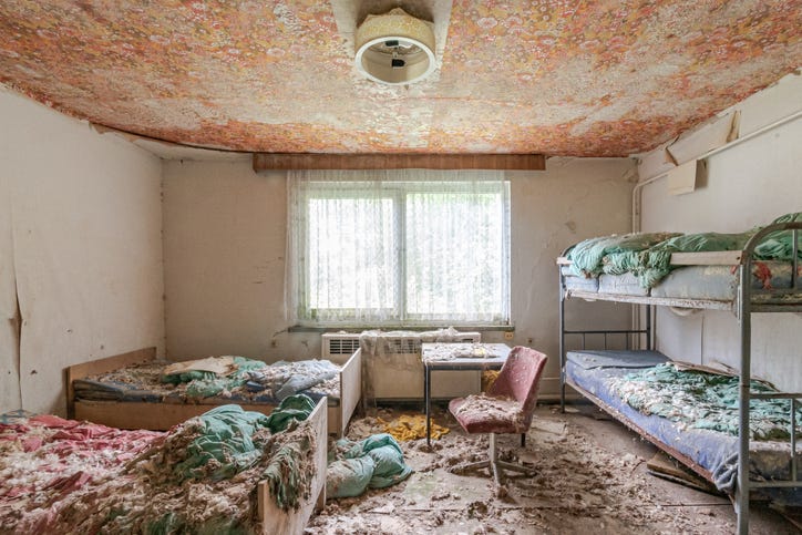 destroyed motel