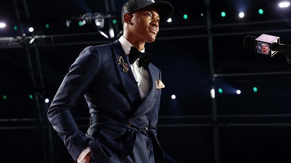 Giants' Peppers trolls Eagles with unamused pic of DeVonta Smith from NFL Draft