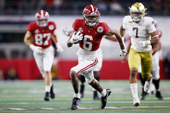 Devonta Smith breaks free in the open field for Alabama. 