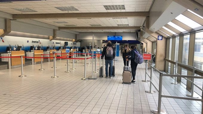 Ice, snow lead to delays and cancellations at DFW Airport
