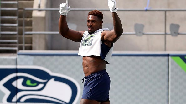 Patrick Mahomes, Russell Wilson and more react to D.K. Metcalf's 10.36 100-meter dash