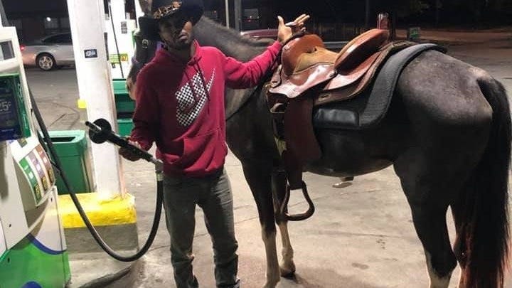 'Dreadhead Cowboy' Blazes Trail In Chicago