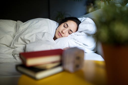 Lauri Loewenberg, Dream Expert, Info