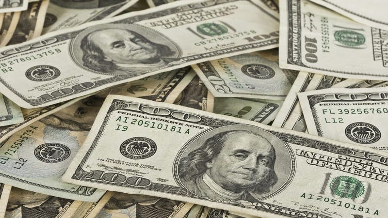 Customs agents take $15K from traveler because she didn't declare it