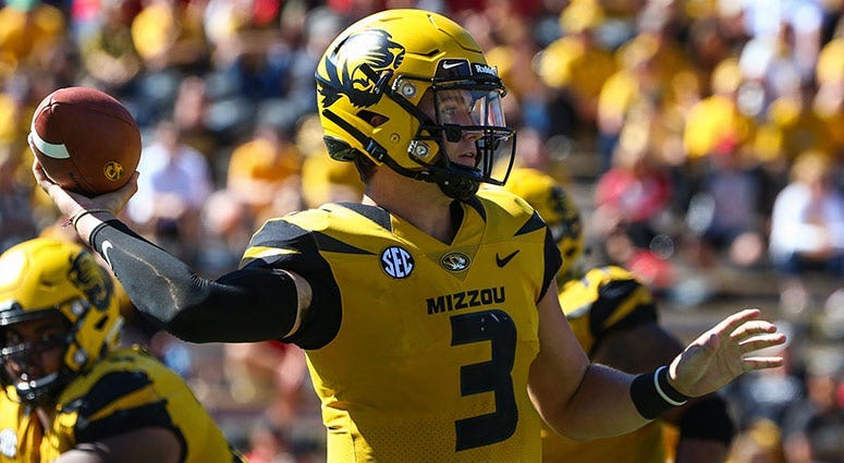 Missouri Tigers quarterback Drew Lock
