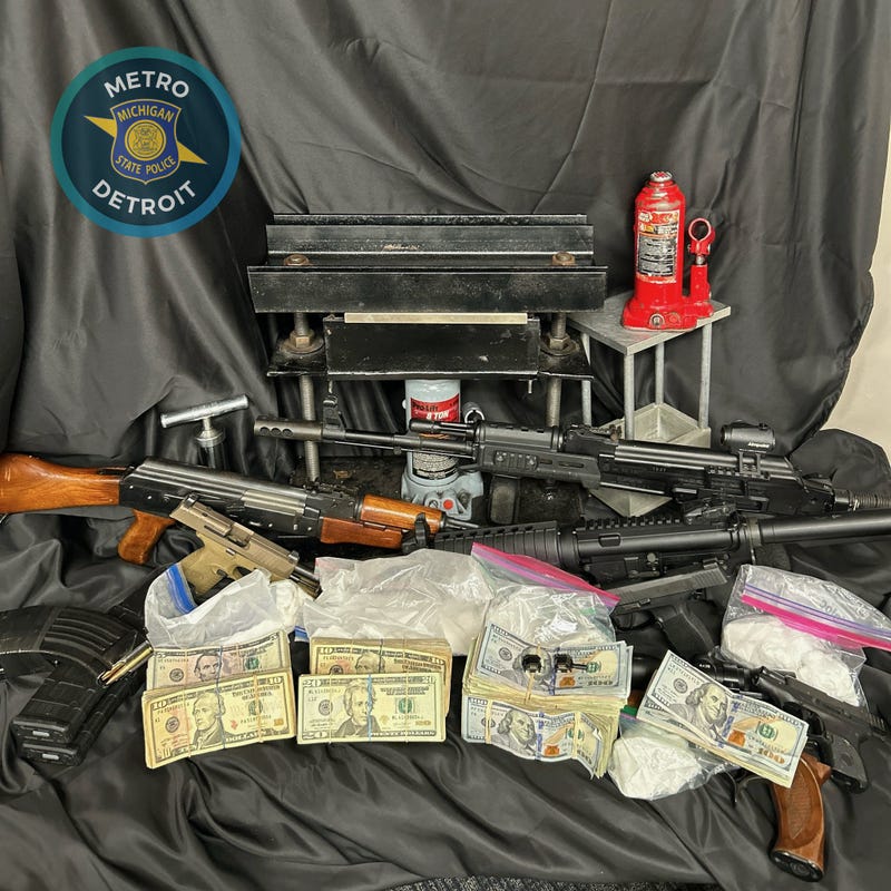 drugs guns and cash seized by MSP
