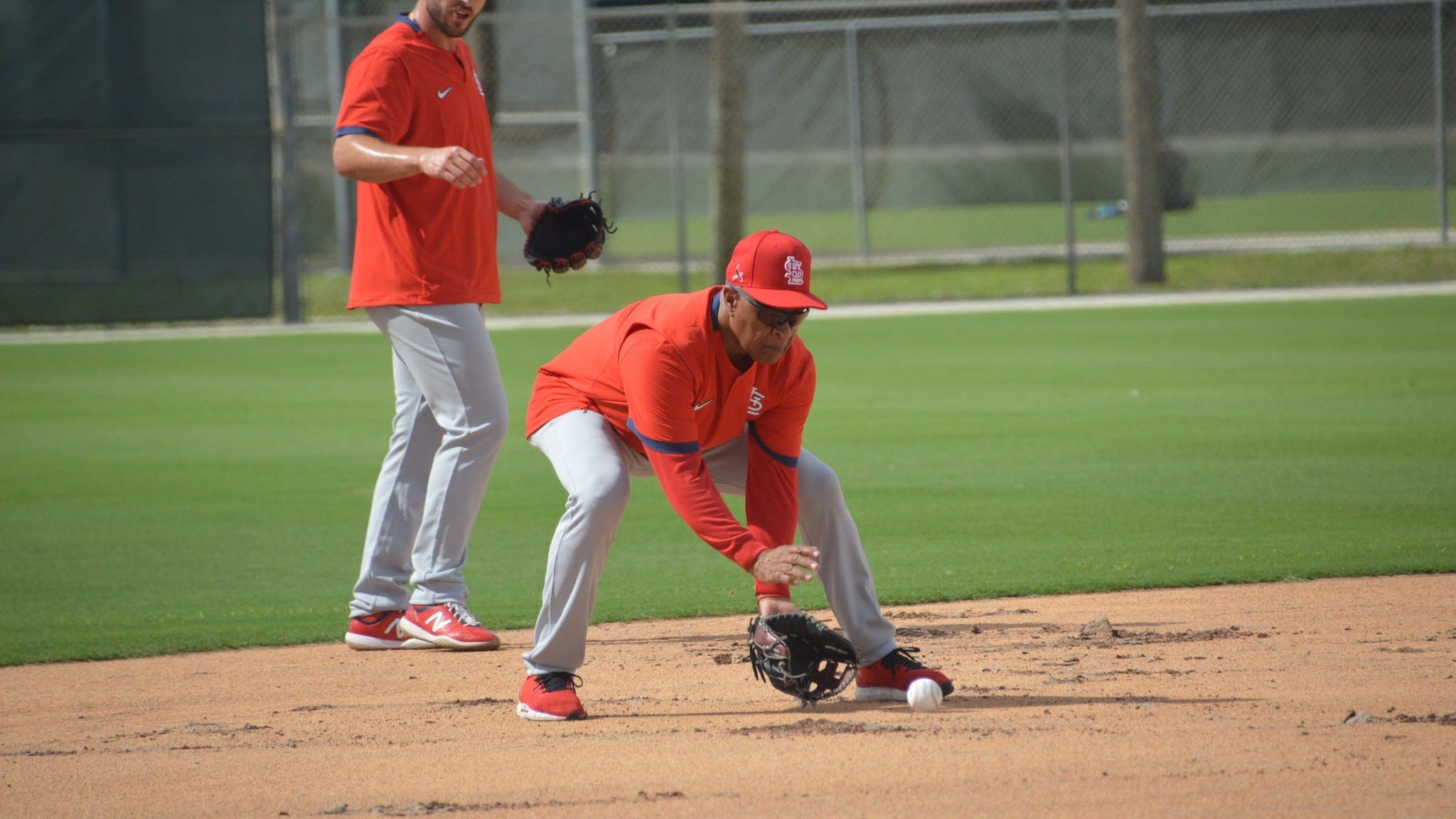 Hall of Fame SS says he's 'got a couple innings' if Cardinals need help