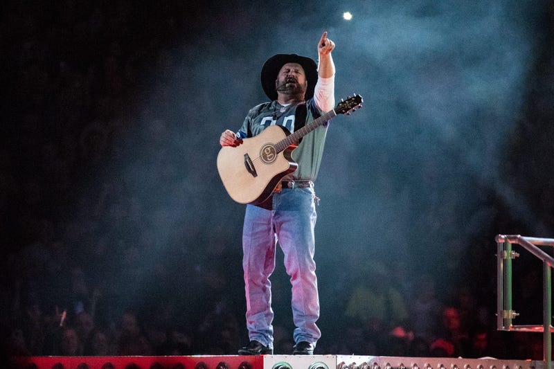Garth Brooks gallery Ford Field 2020