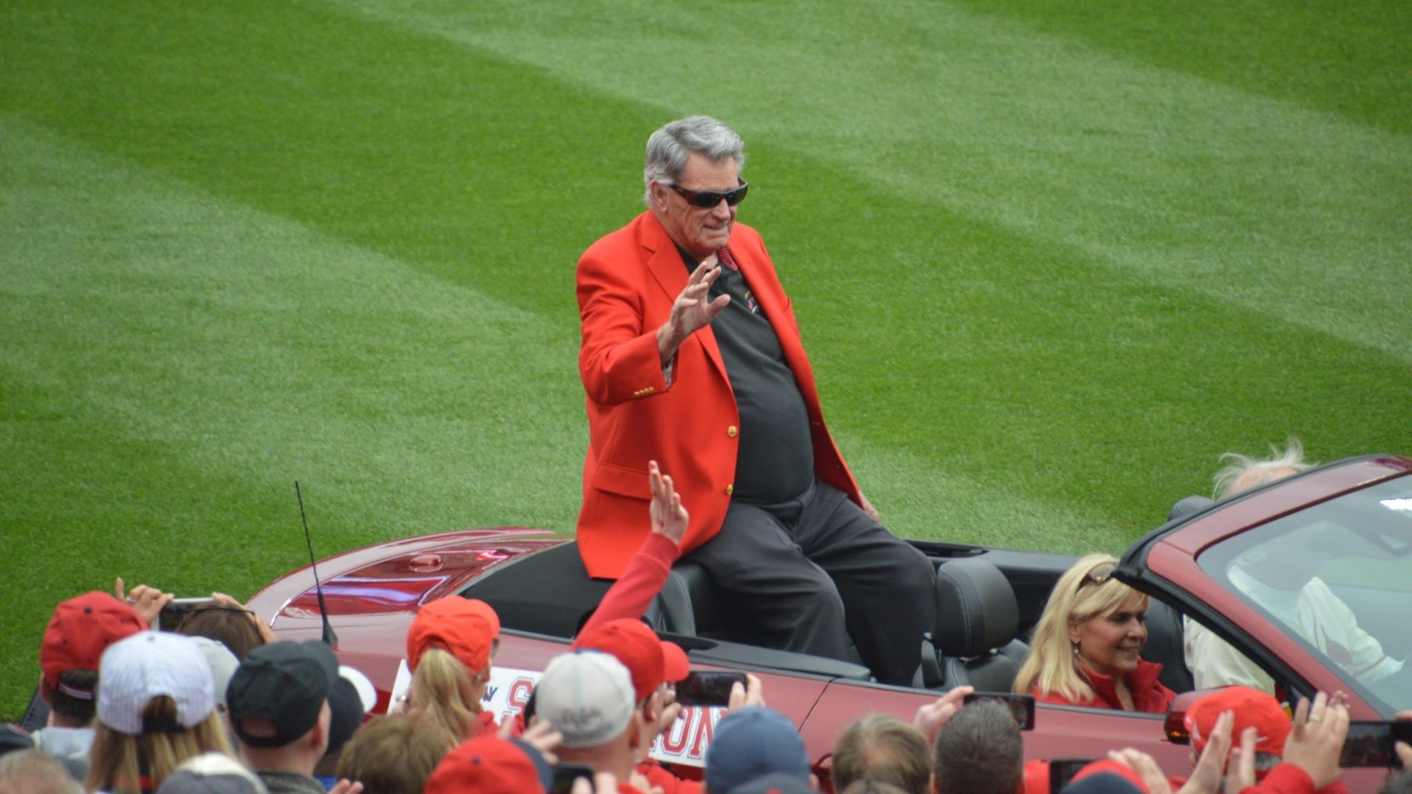 Cardinals will have special honor for Mike Shannon at final game this season