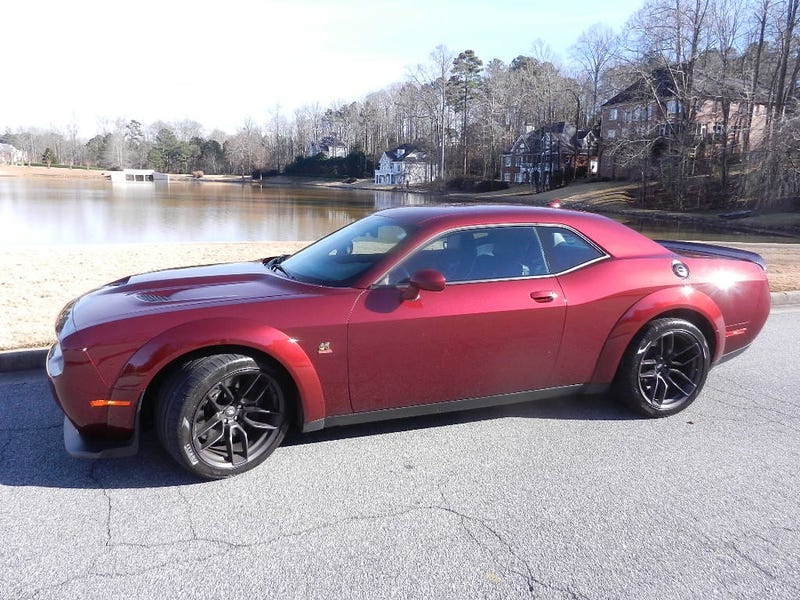Dodge Challenger R/T Scat Pack Plus