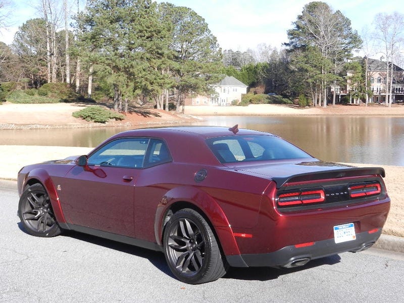 Dodge Challenger R/T Scat Pack Plus