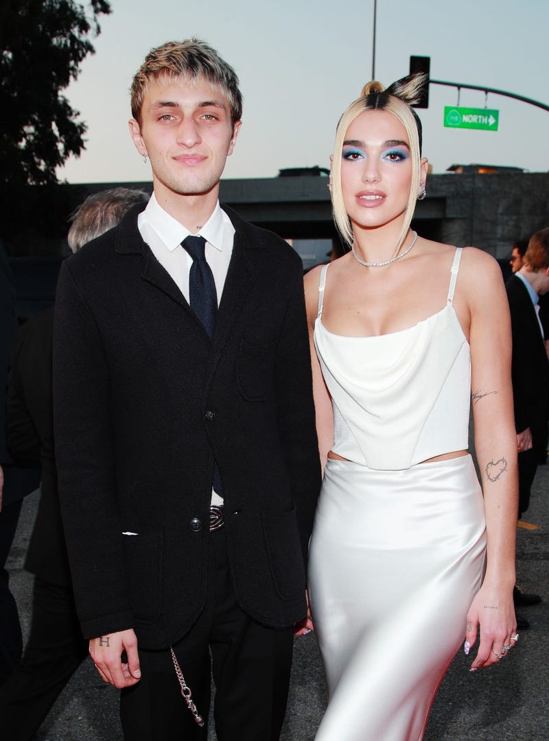 Dua Lipa, Anwar Hadid