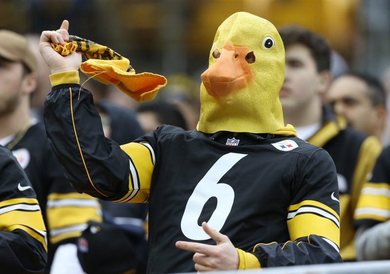 Steelers fan with Duck head