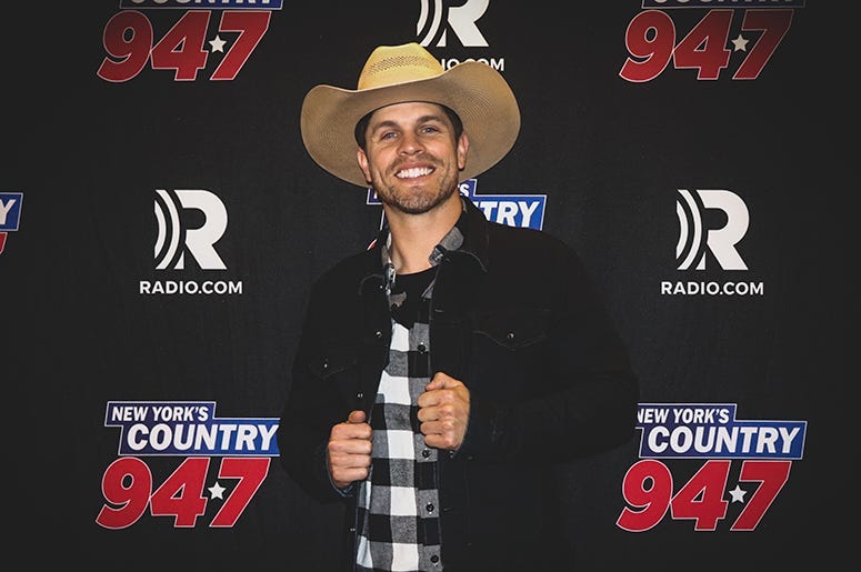 Dustin Lynch at NY's Country 94.7