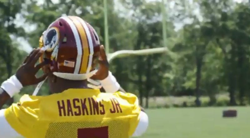 Dwayne Haskins debuts his No. 7 Redskins jersey