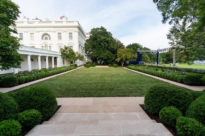 Rose Garden 
