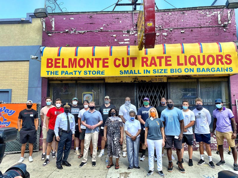 Current and former professional athletes from Chicago and elsewhere broke ground Tuesday on a new grocery store in the Austin neighborhood on the West Side.