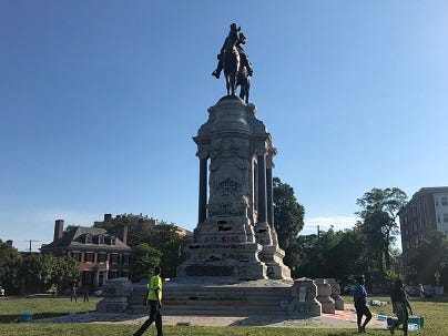 Lee Monument