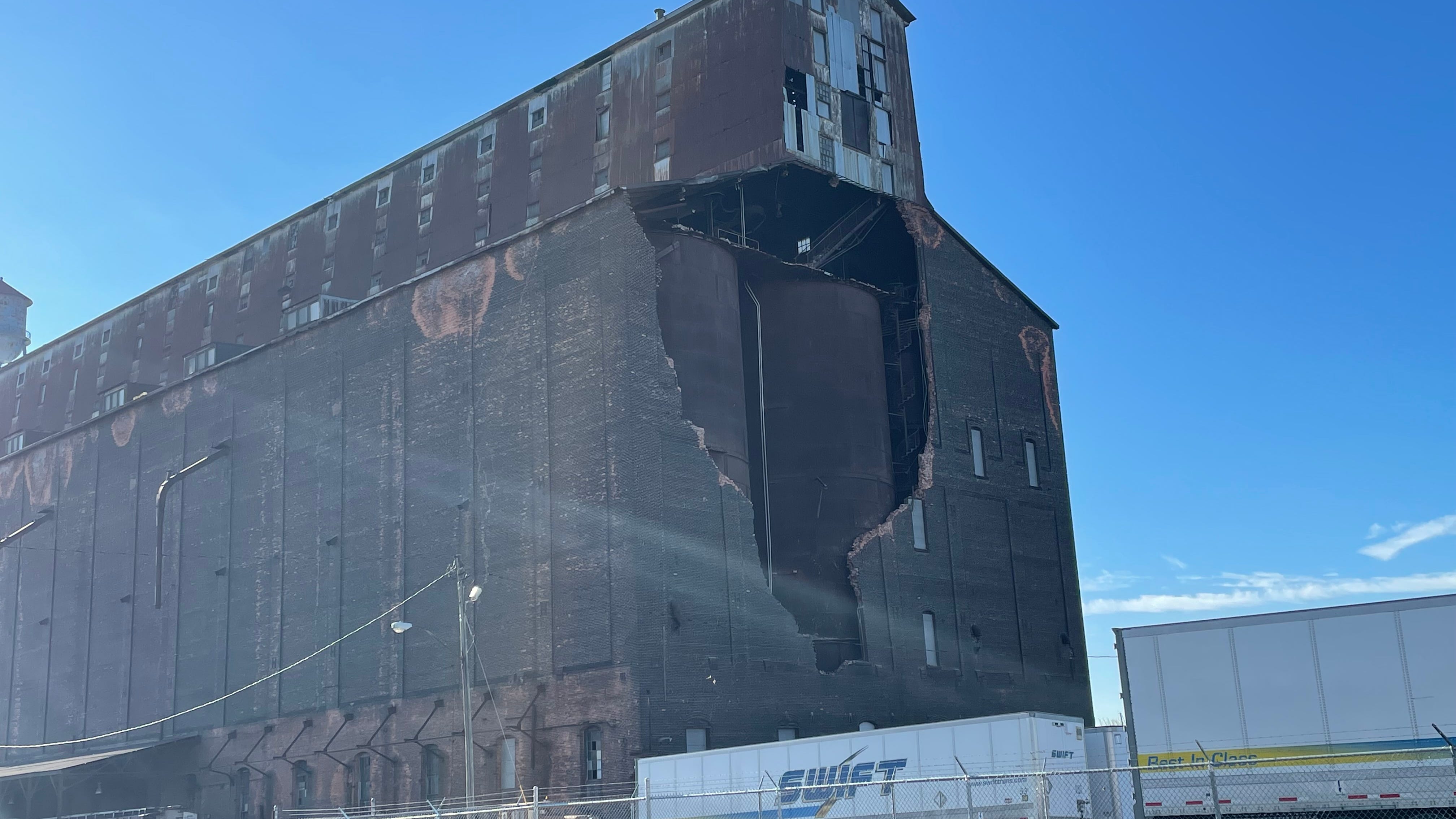 ADM submits permit to Buffalo for demolition of wind-damaged grain elevator