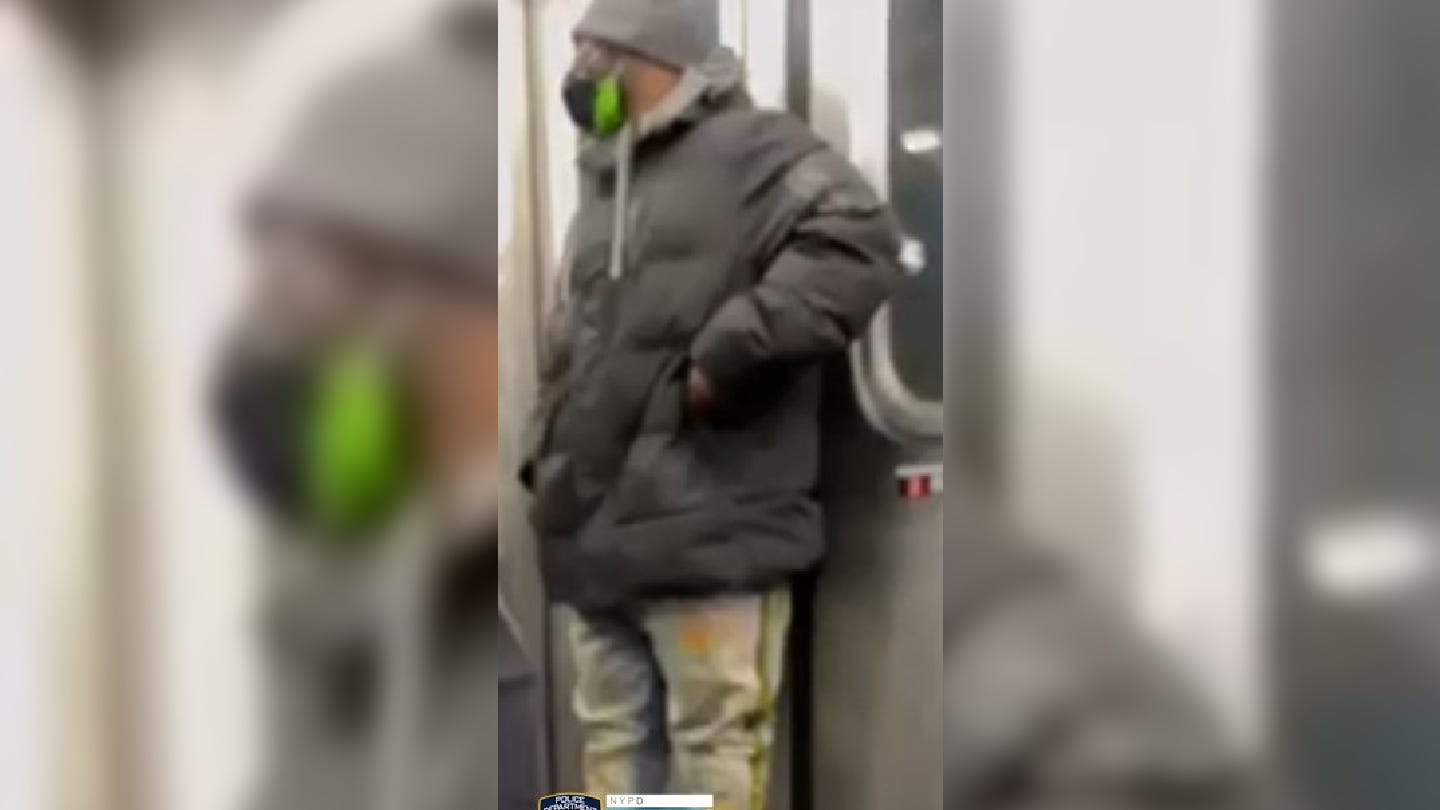 Man punches boy in face while making anti-Mexican remarks in Brooklyn subway: NYPD
