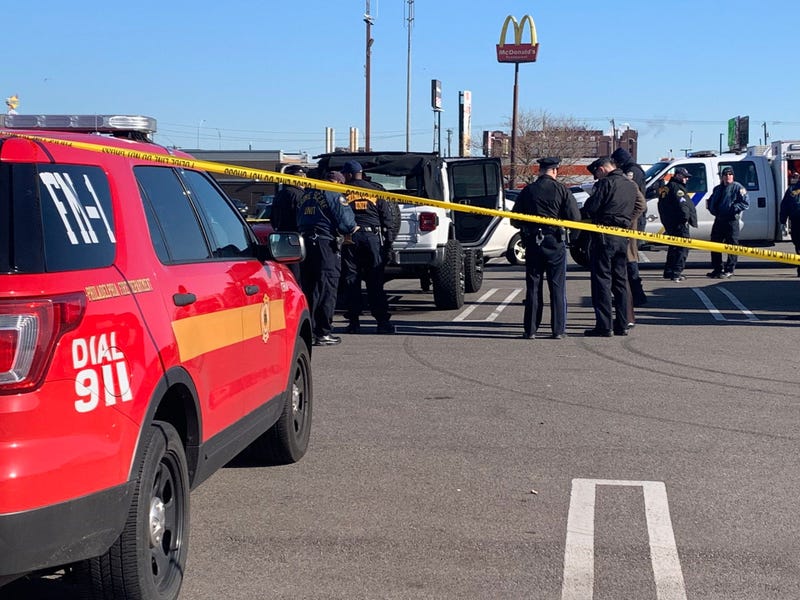 Body found in Jeep in South Philadelphia