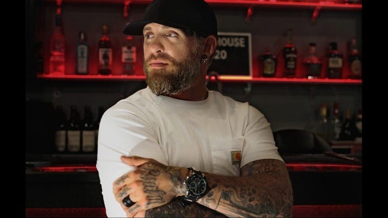 Brantley Gilbert honors military, veterans in his 'Dog House'