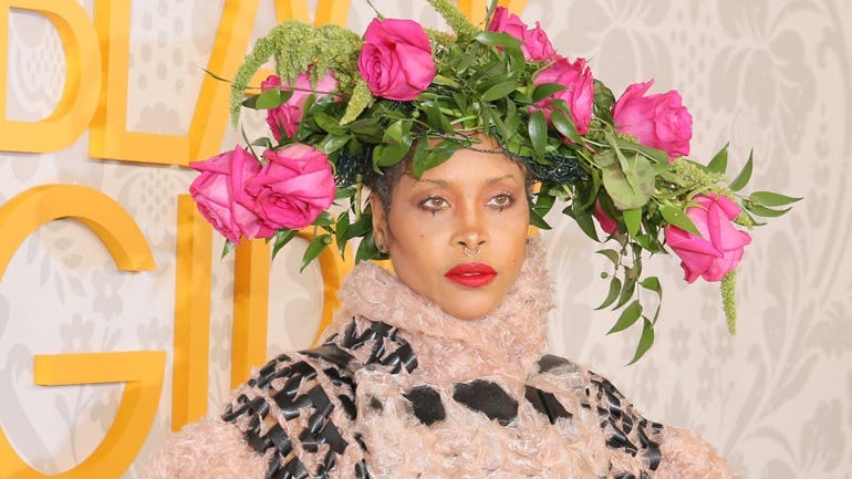 ERYKAH BADU