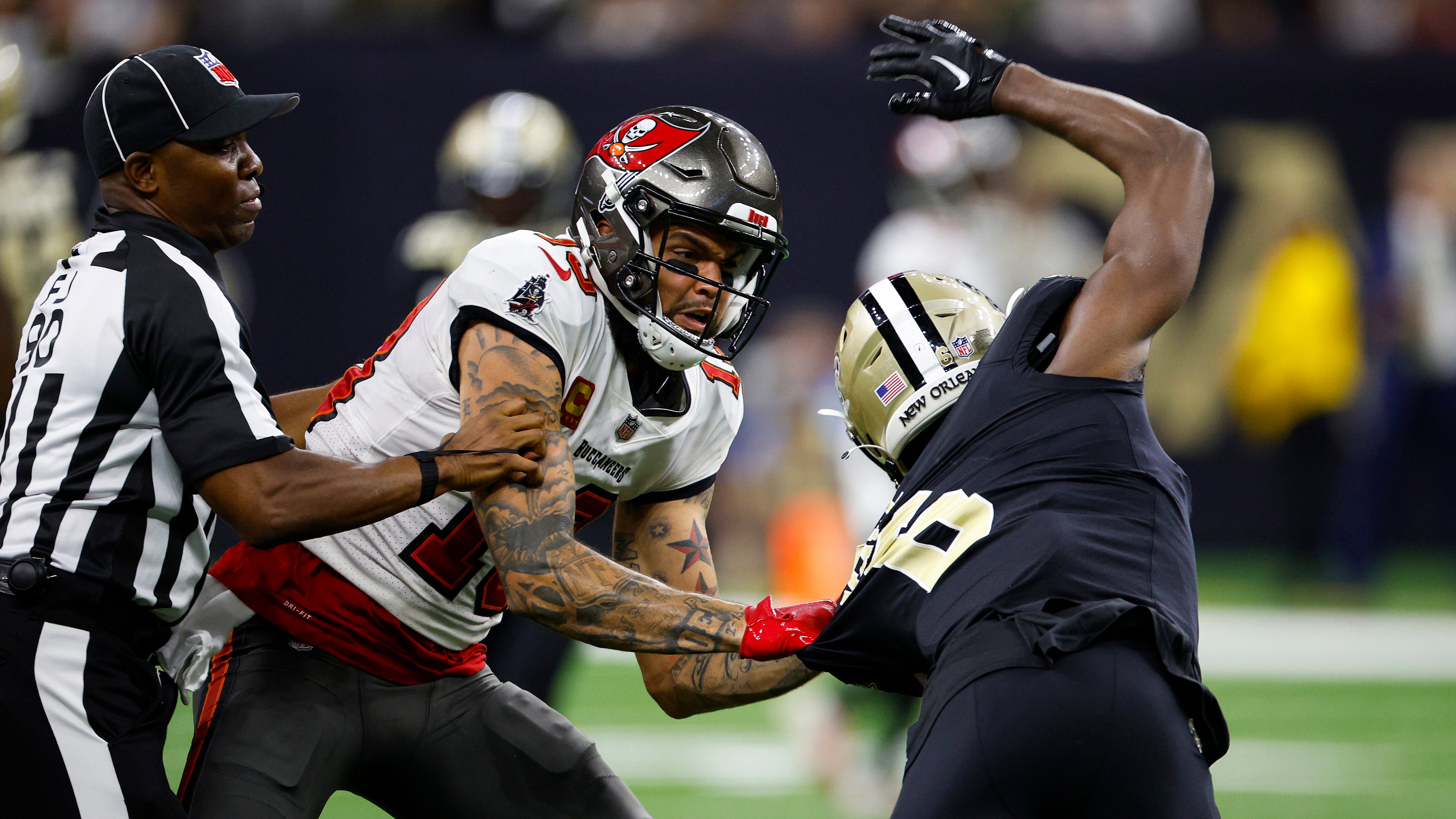 Brawl breaks out in Saints-Bucs game between Mike Evans and Marshon Lattimore