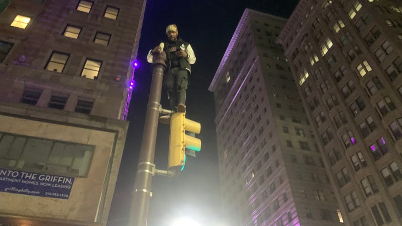 Pole climber, Jan. 26, 2025