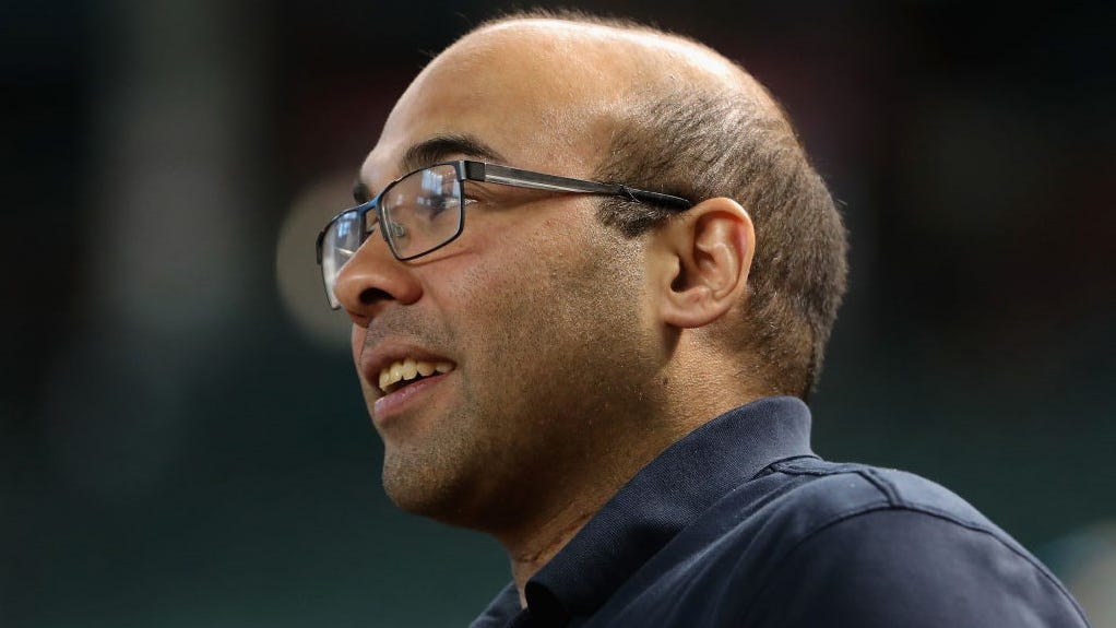 The clock is ticking for Farhan Zaidi and the Giants