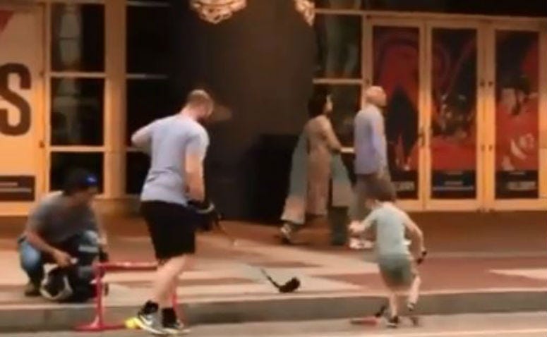 Father_Son_Street_Hockey
