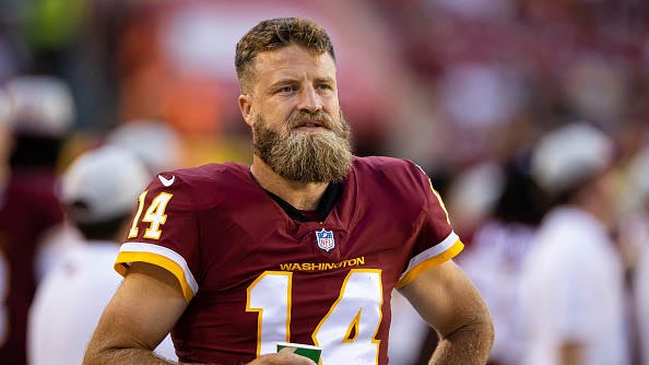 Ryan Fitzpatrick goes shirtless in frigid cold to cheer on Bills in Wild Card win over Patriots