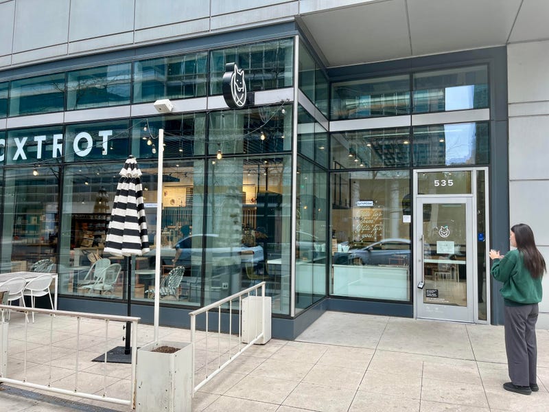 Foxtrot closed