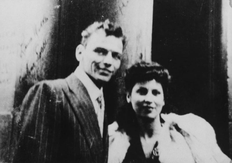 Frank Sinatra and Nancy Sinatra Sr.