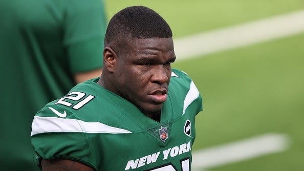 Frank Gore reportedly charged with simple assault related to 'domestic violence incident'