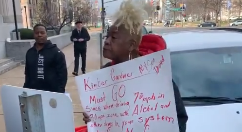 Kim Gardner heckler