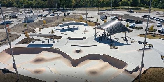 Garland opens new skate park