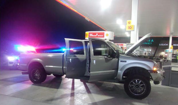 A gas siphoning truck in Piñon Hills, Calif.