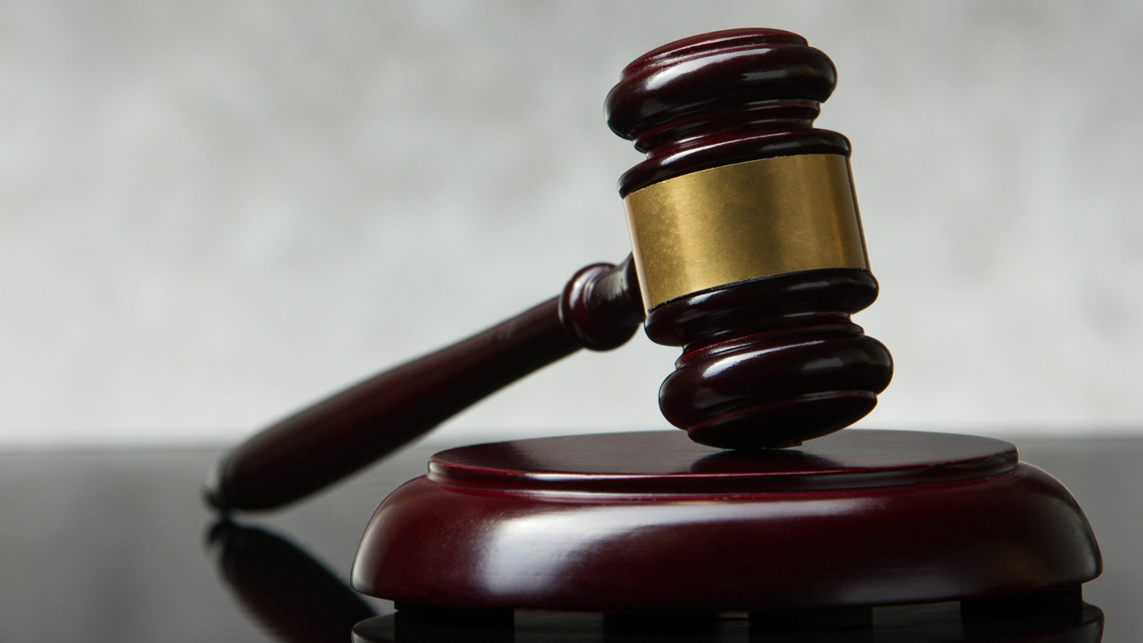 Illinois judge OKs temporary restraining order on new assault weapons ban